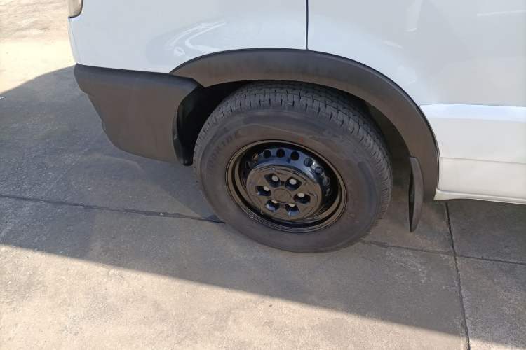 Used Iveco Eurocargo 2021 2.0T Manual Super-Rui Short Wheelbase High-Roof Side-Sliding Door F1A
