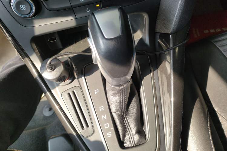 Used Ford Focus 2018 Hatchback Classic 1.6L Automatic Trendy SmartDrive Edition