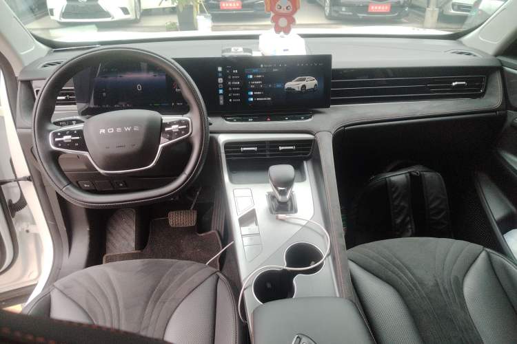 Used Roewe D5X DMH 2024 135 Tech Edition