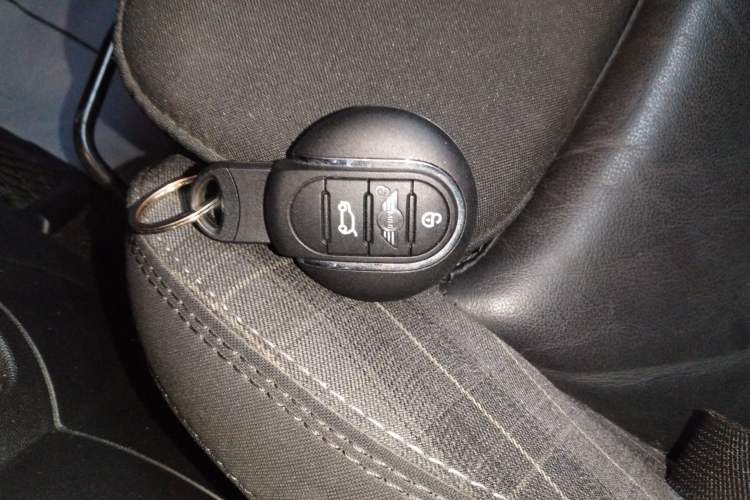 Used MINI MINI 2016 1.5T COOPER
