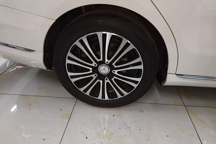 Used Mercedes-Benz C-Class 2017 C 200 L
