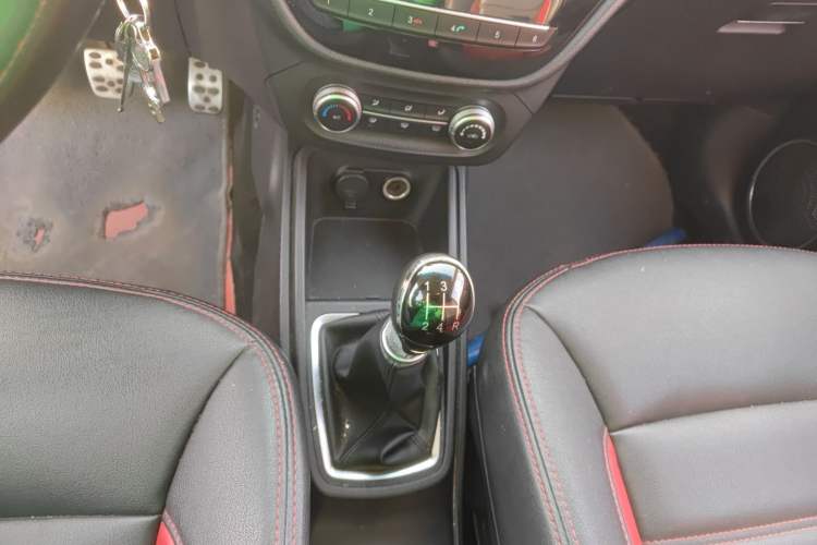 Used Haval H1 2015 1.5L Manual Luxury Model