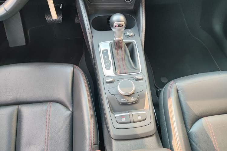 Used Audi Q2L 2022 35 TFSI Progressive Dynamic Edition
