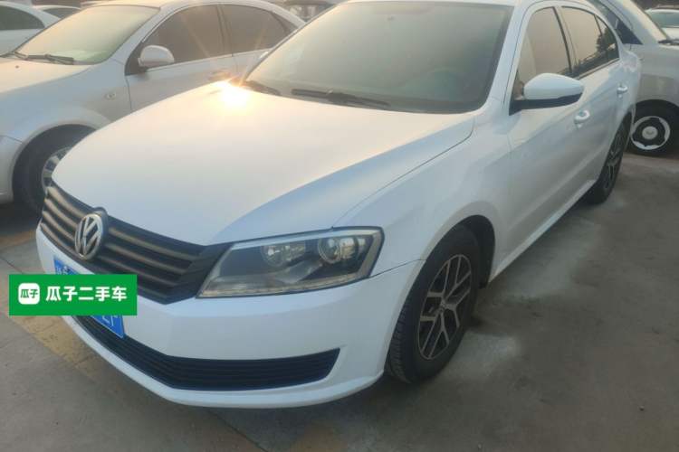 Used Volkswagen Lavida 2013 Revised Classic 1.6L Automatic Fashion Edition
