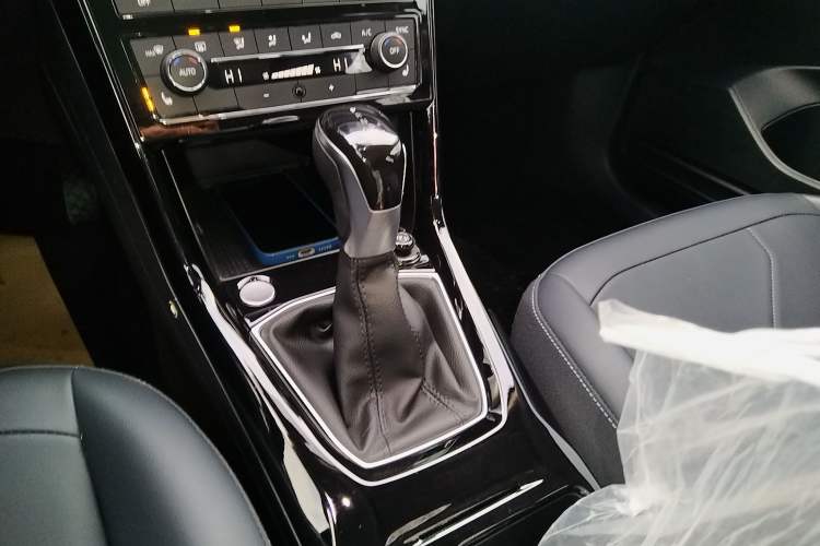 Used Volkswagen Tharu 2025 NewRui 300TSI Prestige Edition