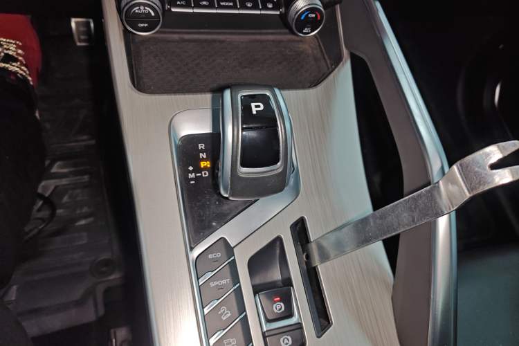 Used Geely Auto Coolray 2019 Sport Version 260T DCT Battle China VI Standard
