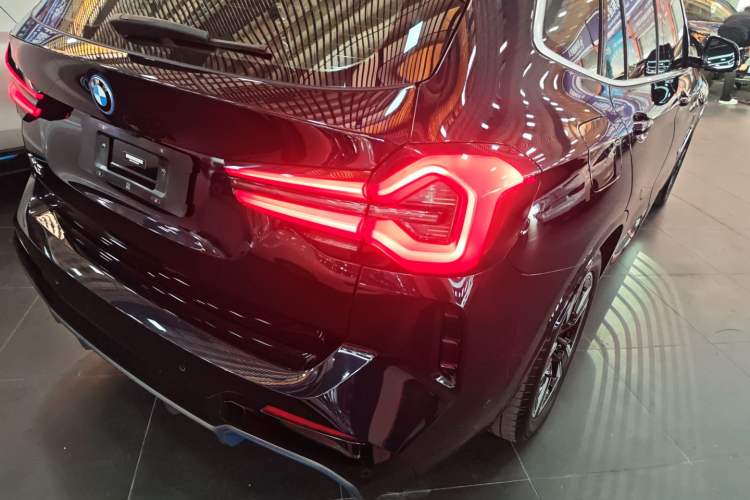 Used BMW iX3 2022 Leading Model