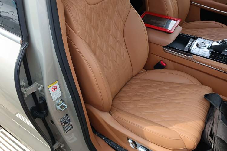 Used Tank 500 New Energy 2023 Hi4-T
