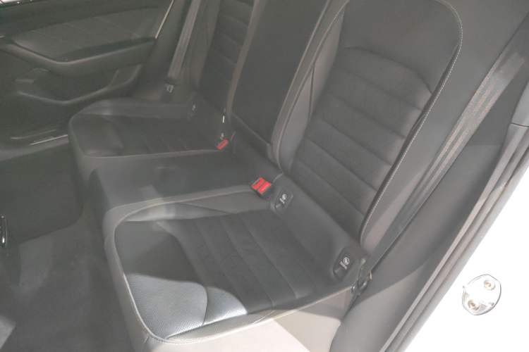 Used Volkswagen FAW-Volkswagen CC 2023 380TSI Striking Edition
