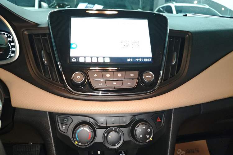 Used Chevrolet Monza 2020 320 Automatic Enjoyment Edition