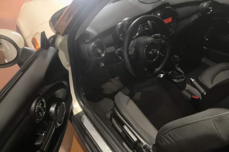 Used  MINI 2014 1.2T ONE+