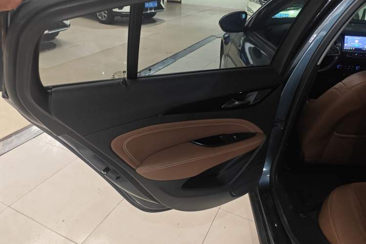 Used Buick Regal 2020 552T Luxury Version
