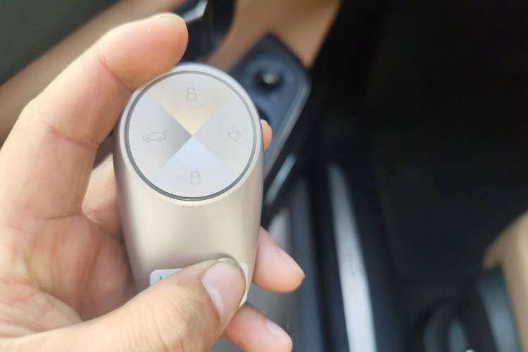 Used Nio ES8 2020 415 km Signature Edition 6-Seater Version
