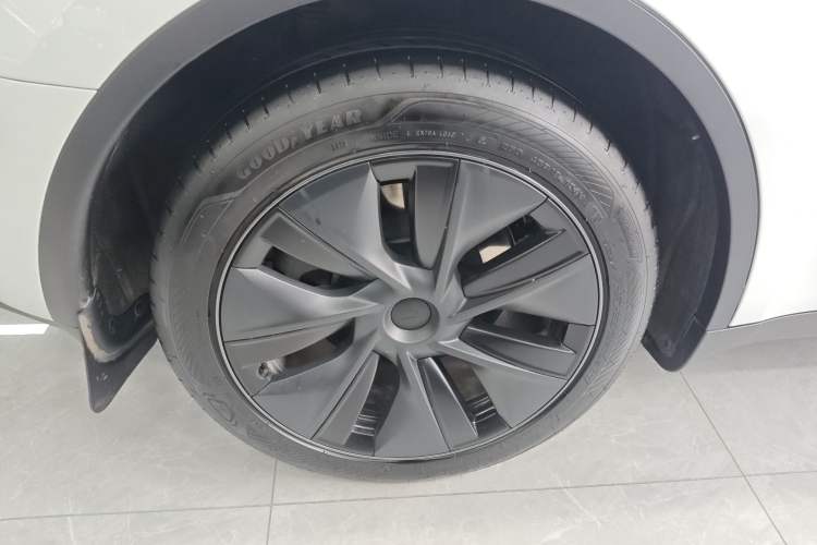 Used Tesla Model Y 2024 Rear-Wheel-Drive Version
