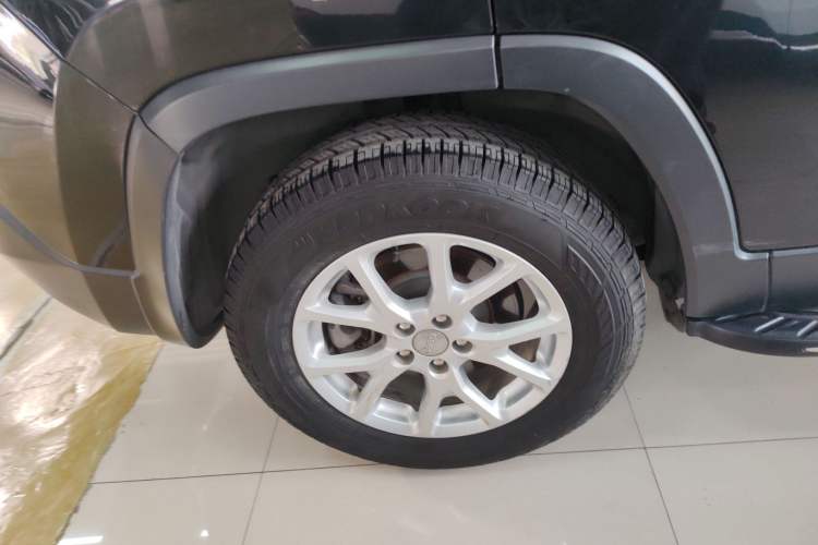 Used  Cherokee 2016 2.4L Professional Edition
