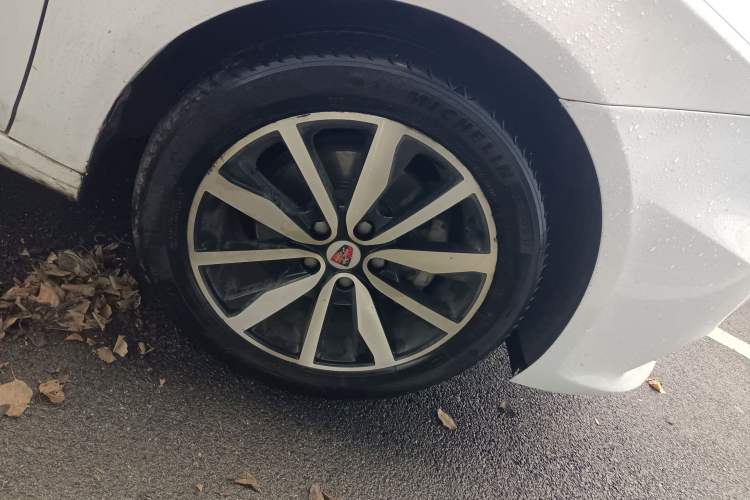 Used Roewe i6 2017 20T Automatic Internet Smart Edition