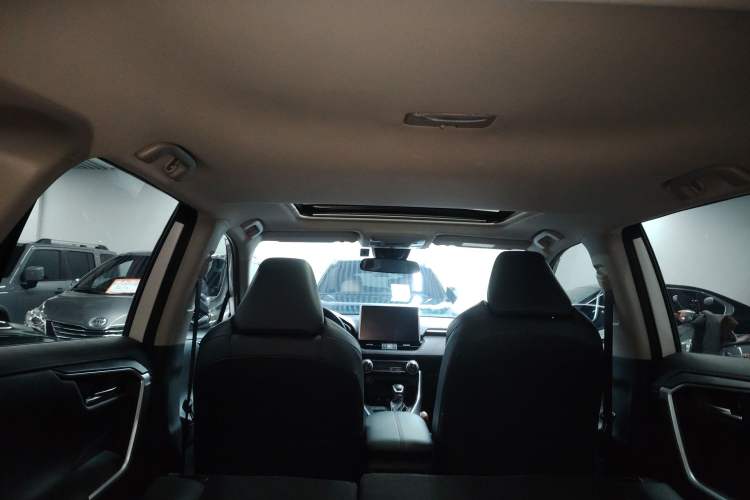 Used Toyota Wildlander 2022 2.0L CVT Two-Wheel Drive Luxury Edition