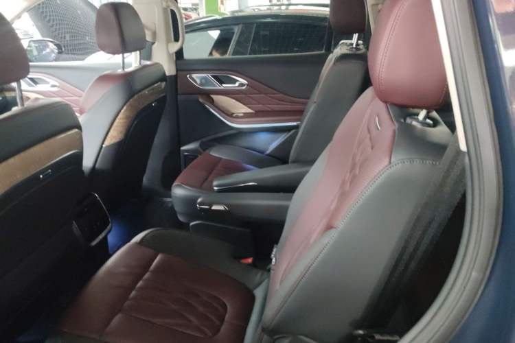 Used Hongqi HS7 2023 2.0T Automatic All-Wheel-Drive Flagship Edition Six Seats