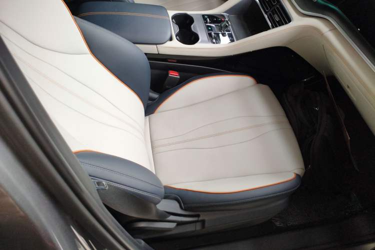 Used BYD Song PLUS New Energy 2023 Champion Edition DM-i 110KM Flagship Model
