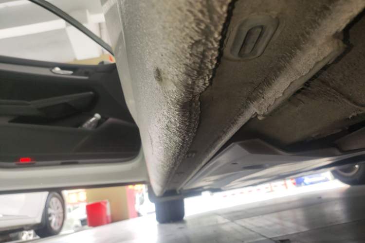 Used Volkswagen Lamando 2015 230TSI DSG Fashion Edition
