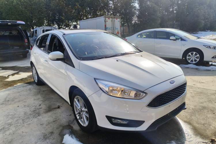 Used Ford Focus 2018 Hatchback Classic 1.6L Automatic Trendy SmartDrive Edition