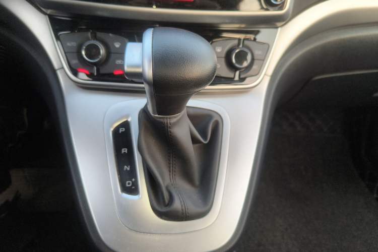 Used Haval M6 2019 1.5T DCT Two-Wheel Drive Elite Version China VI Standard