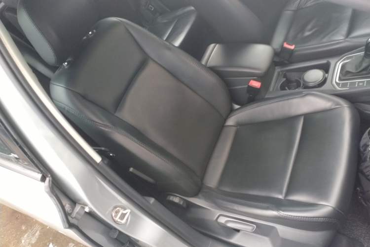 Used Volkswagen Golf Sportsvan 2016 1.6L Automatic Comfort Model
