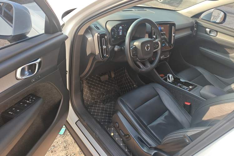 Used Volvo XC40 2021 T4 Four-Wheel Drive Smart Luxury Edition
