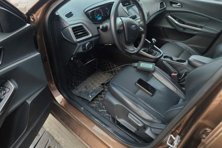 Used Ford Escort 2015 1.5L Manual Fashion Edition
