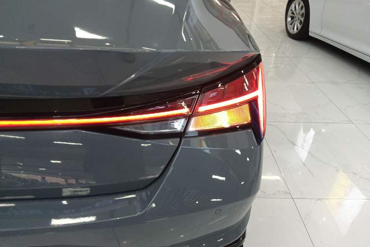 Used Hyundai Elantra 2021 1.5L CVT TOP Flagship Edition
