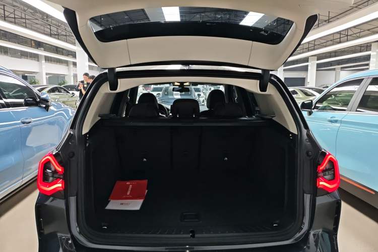 Used BMW iX3 2022 Leading Model
