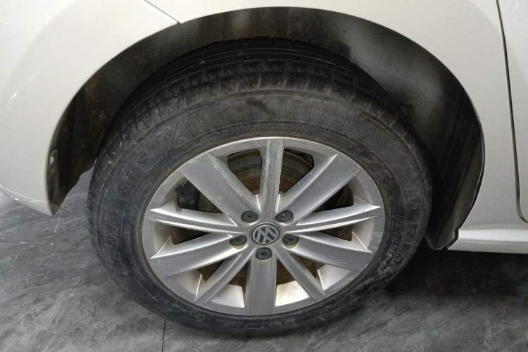 Used Volkswagen Polo 2014 1.6L Automatic Comfort Edition