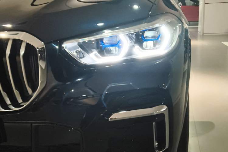 Used BMW X5 2022 Restyled xDrive 30Li Luxury Version M Sport Package