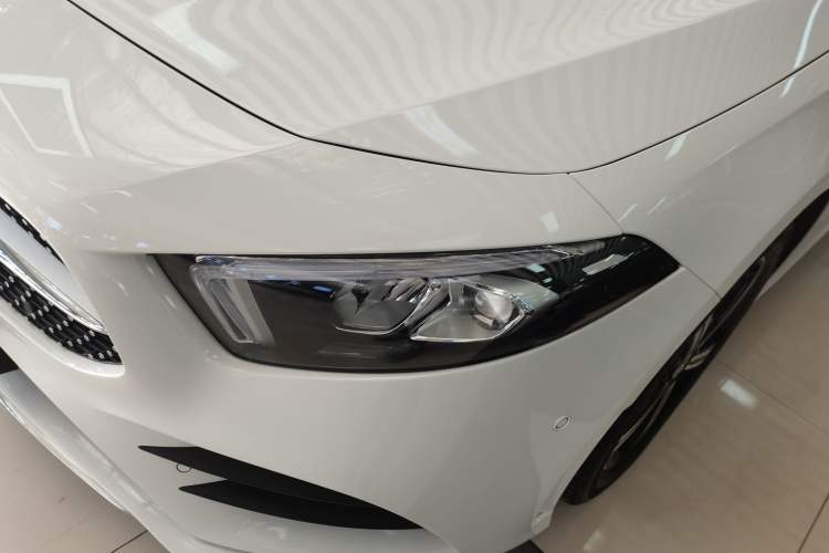 Used Mercedes-Benz A-Class 2022 Revised Version A 200 L Sport Sedan Fashionable Style