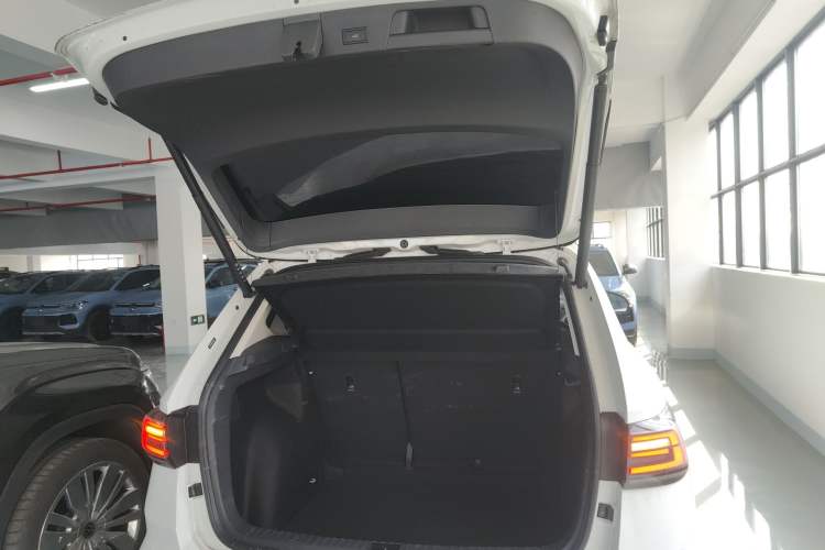 Used Volkswagen Tharu 2024 300TSI Two-Wheel-Drive Moon Luxury Edition