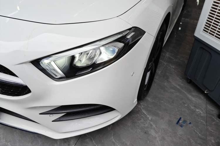 Used Mercedes-Benz A-Class 2022 Revised Version A 200 L Sport Sedan Fashionable Style
