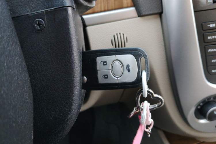 Used Buick Excelle 2015 1.5L Automatic Classic Model
