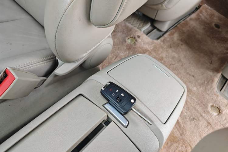 Used Buick GL8 2017 25S Luxury Version China V Standard
