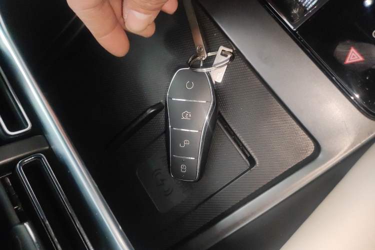 Used BYD Song PLUS New Energy 2025 DM-i Smart Drive 112KM Prestige Model