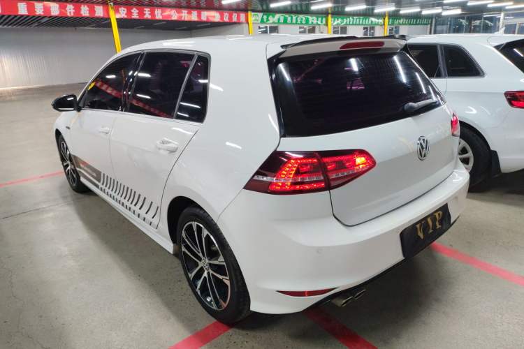 Used Volkswagen Golf 2016 1.4TSI Automatic R-Line
