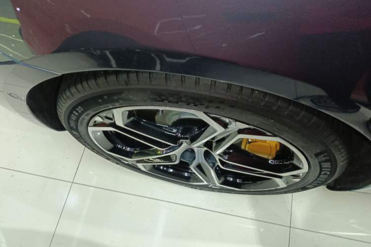 Used  SU7 2024 Four-Wheel Drive Ultra-Long Range Advanced Intelligent Driving Max Edition