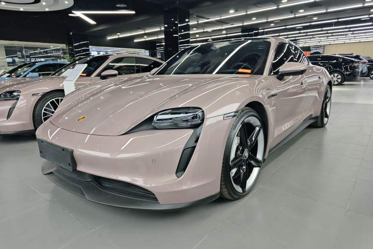 Used Porsche Taycan 2022-Year Updated Taycan