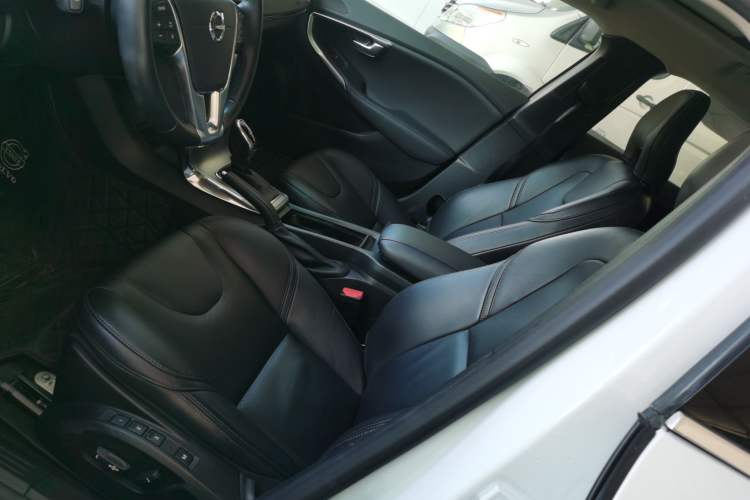 Used Volvo V40 2017 T3 Zhiya Edition