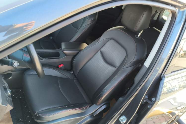 Used Chevrolet Orlando 2019 Redline 530T Automatic Enjoyment Version (5+2 Seating) China VI
