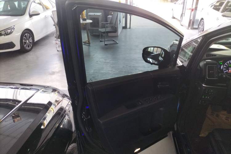 Used Honda Elysion 2019 2.0L Hybrid Luxury Edition
