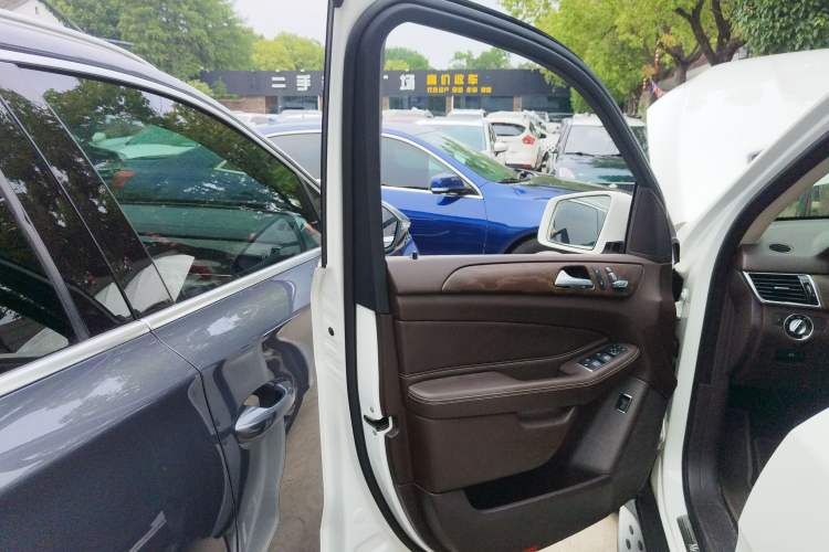 Used Mercedes-Benz GLE 2017 GLE 320 4MATIC Dynamic Model
