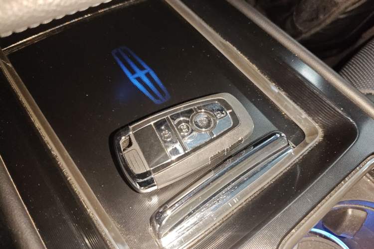 Used Lincoln Corsair 2022 2.0T Two-Wheel Drive Deluxe Edition
