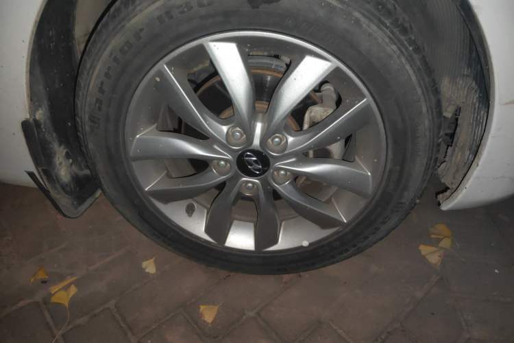 Used Hyundai Elantra 2015 1.6L Automatic Fashion Model