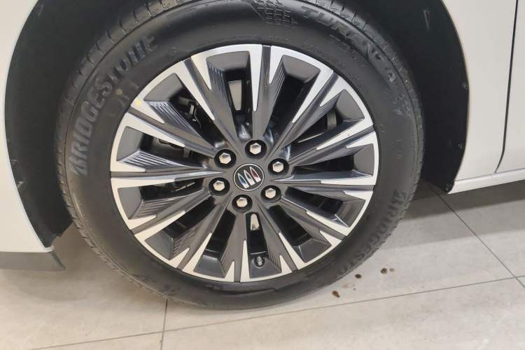 Used Buick GL8 2025 Lu Zun Deluxe Edition
