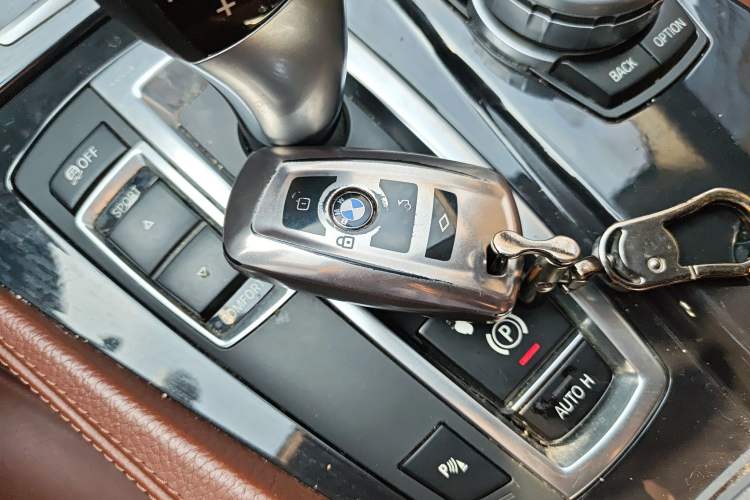 Used BMW 5 Series 2014 520Li Elegant Model